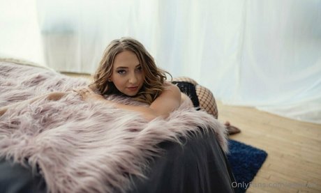 influencer girls onlyfans art porn photos