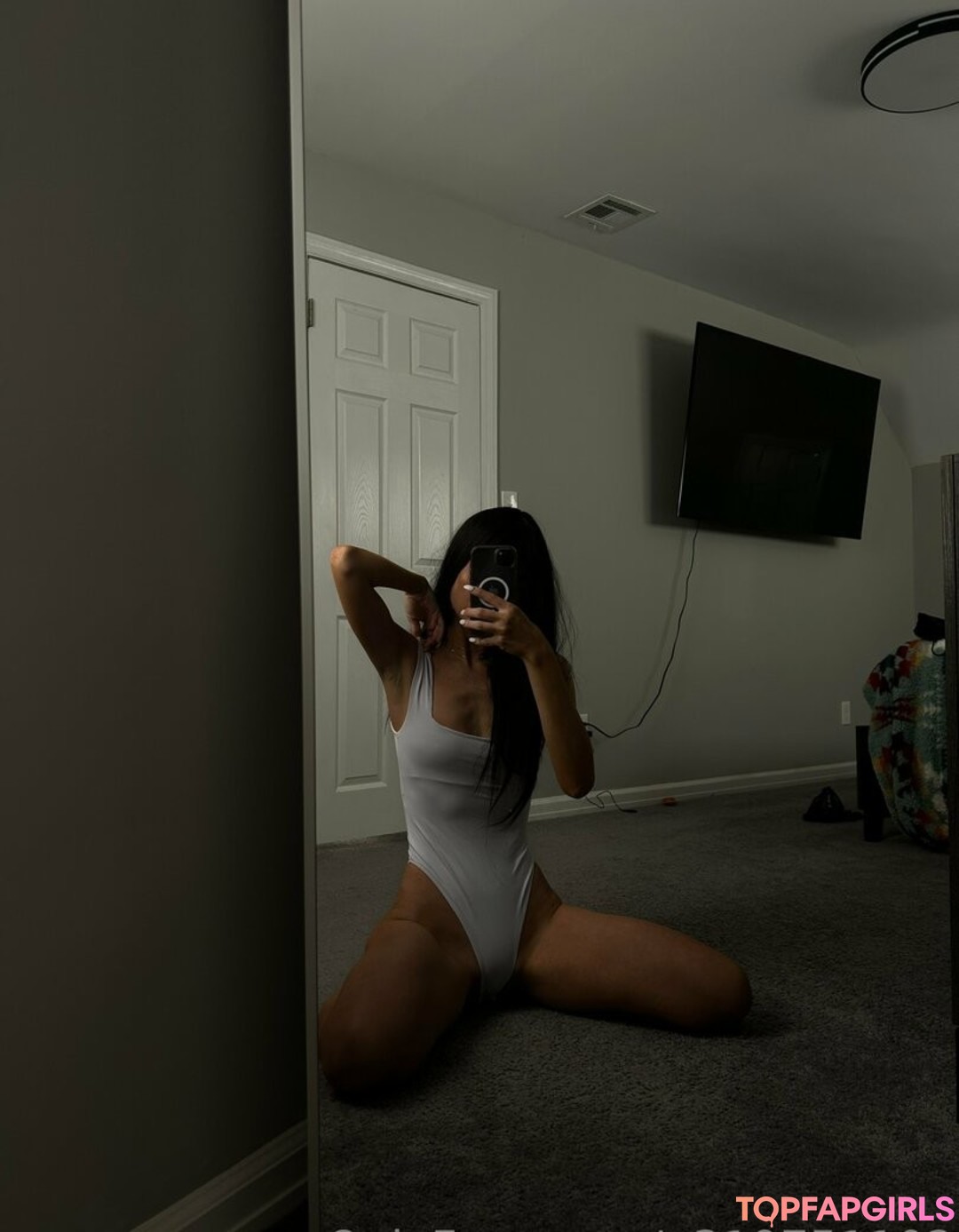 yunamoonx000 sexy model img