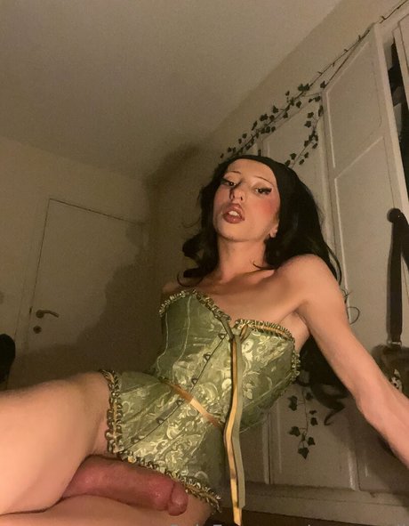 Myasussli model photos