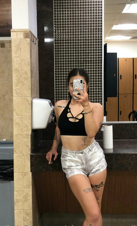 ukrainianaangell erotic pornstar image