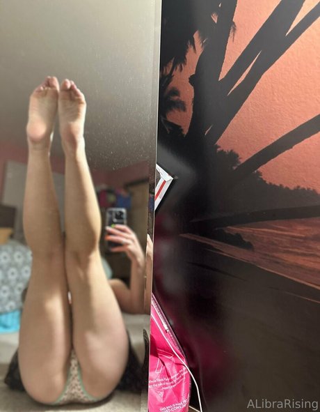 alibrarising sexy model image