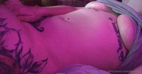 devikurr nudes star images