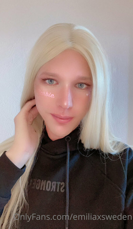 emiliaxsweden nice actress pictures