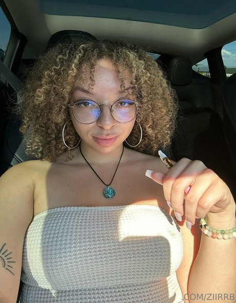 ziirrb nudes pornstar pics