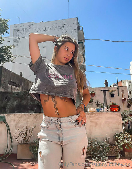 sunny bunny xx model hot gallery