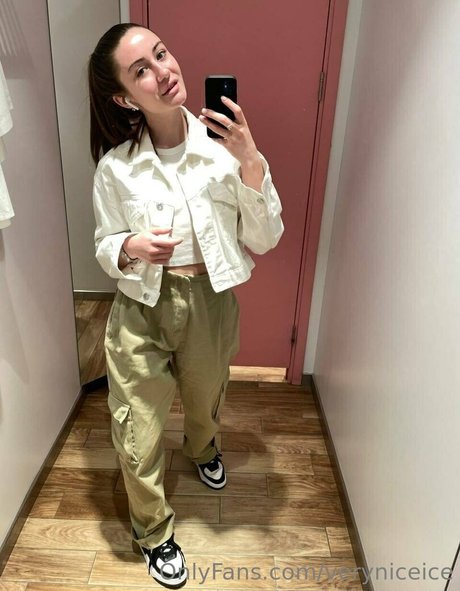 yanasugarr naked actress photo