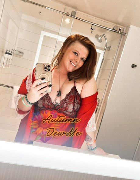 autumndewme model top image