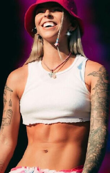 Young Miko sexy model pictures