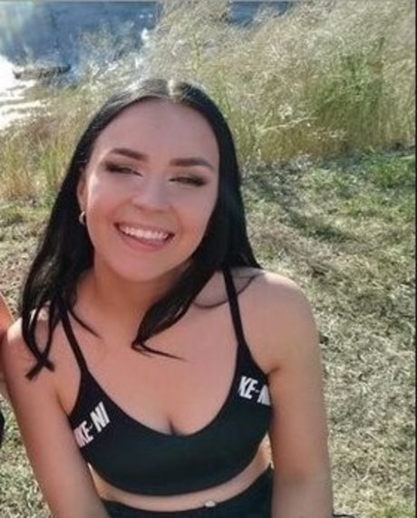 Yogscast Sophie model adult pictures