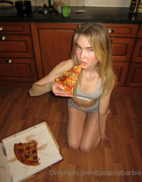 tasteicebarbie pretty pornstar gallery