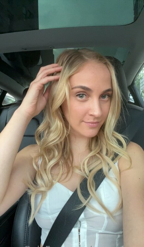 emmranna naked pornstar photos