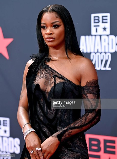 Ari Lennox nice actress pic