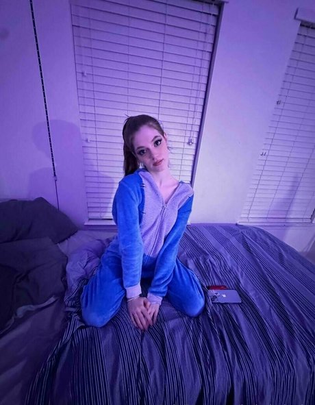 imbabylanie model naked picture