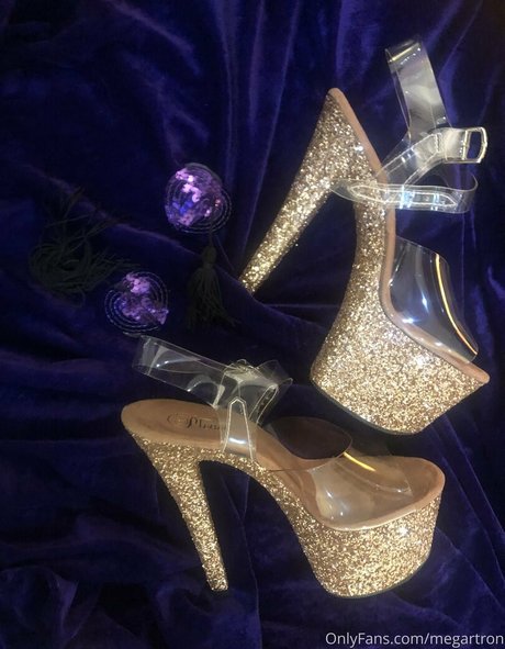 big tits skinny onlyfans sexy naked gallery