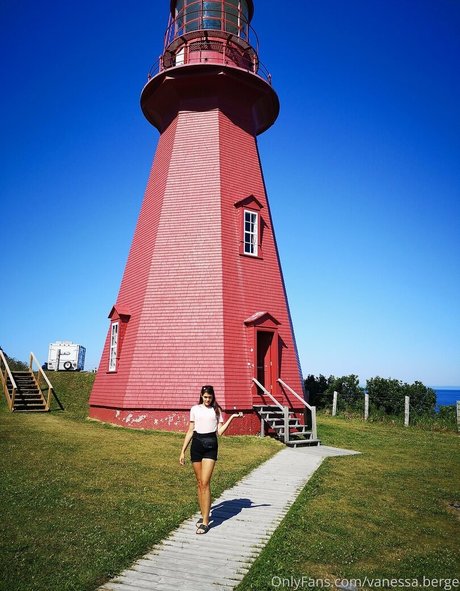 Vanessa Berge exclusive model img