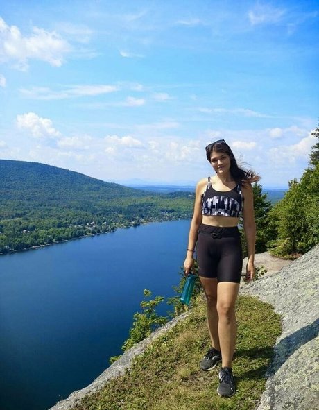 Vanessa Berge nude star photo