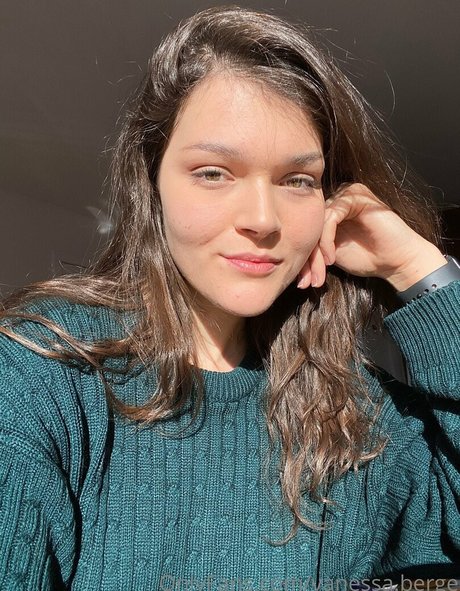 Vanessa Berge high quality star img