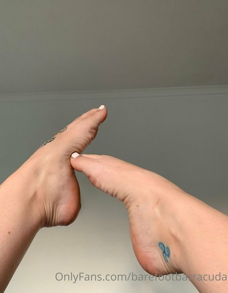 barefootbarracuda sexy star image