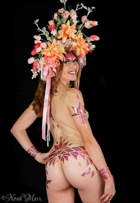 hooping meow Quick photo