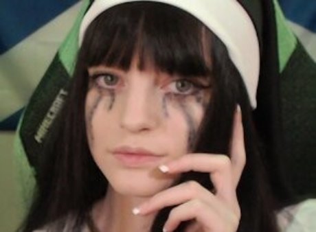 Exoe ASMR porn actress pics