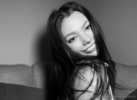 Emma Avery high quality model images