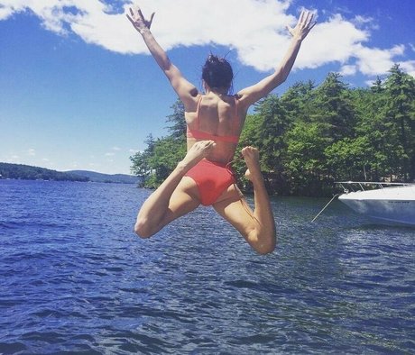 Alyssa Limperis exclusive model pictures