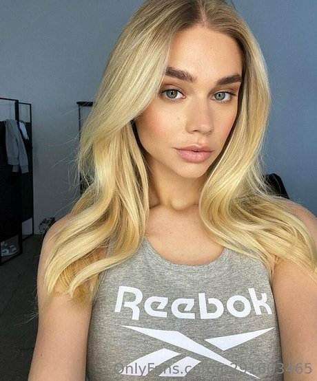 boots onlyfans sexy nude photo