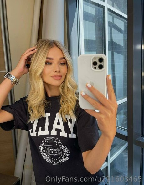 mature slut onlyfans exclusive picture