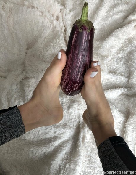 perfectteenfeet model erotic photos