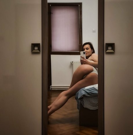 yasminnesummers porn model pictures