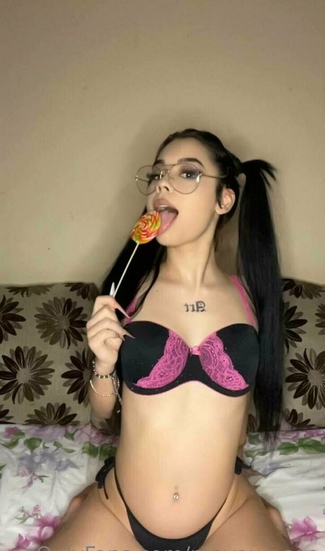 Mayaxrosee nude star img