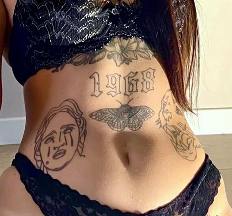 siljyfree star hot pictures