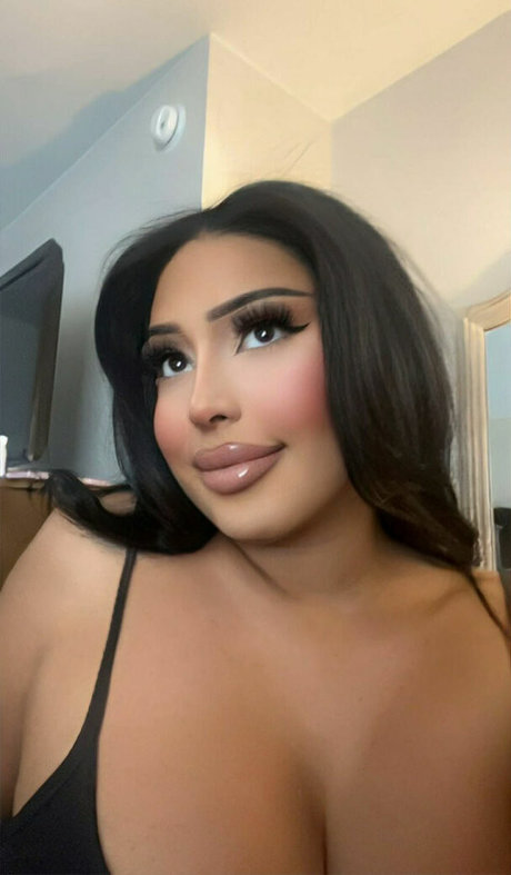 Alexistheedoll star pornographic pictures