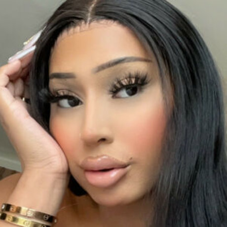 Alexistheedoll sex model image