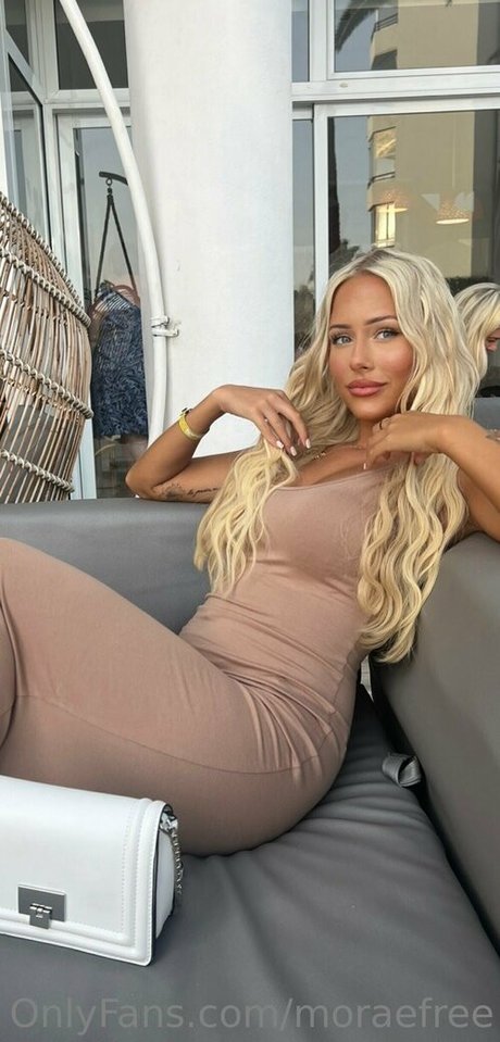 annamorae136 pornstar exclusive photos