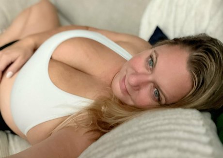 theerikalove beautiful pornstar img