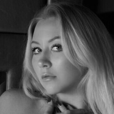 Jennijanina naked model img