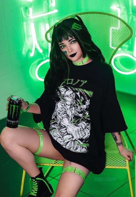 Yana Lerman porn model photo