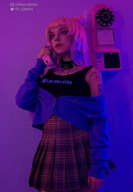 Yana Lerman hot actress pictures