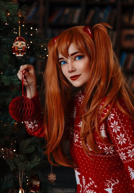 Yana Lerman star art pictures