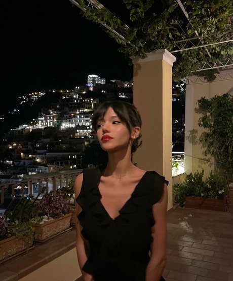 Dina Denoire art model archive