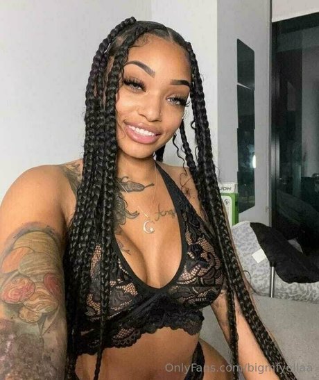 bigmfyellaa nude model gallery