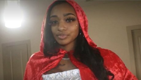 bigmfyellaa nude star photos