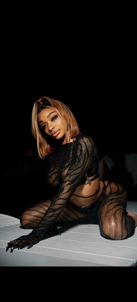 bigmfyellaa best pornstar picture