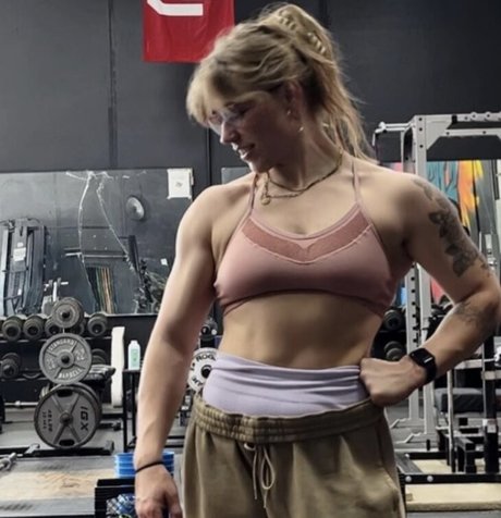 Betsy Parmley naked actress archive