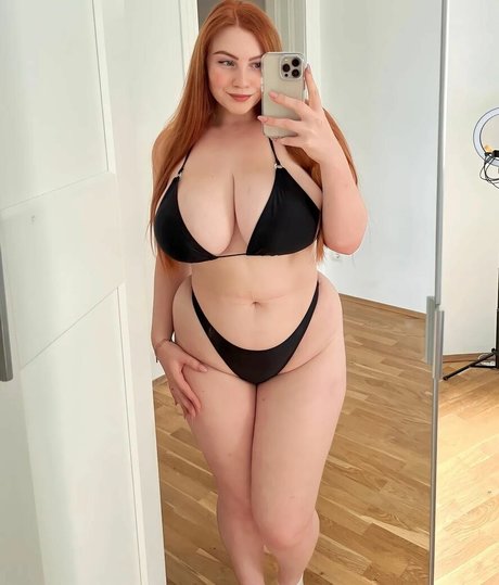 Imladymia pornstar top pic