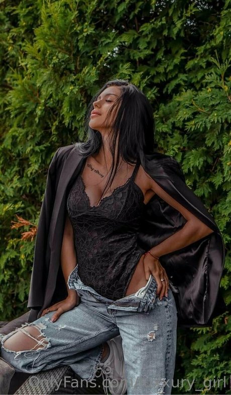 katanacat art actress gallery