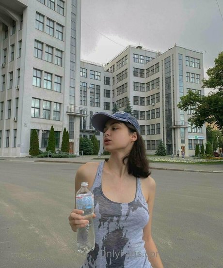 blonde babe onlyfans exclusive pictures