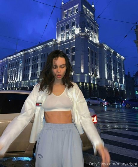 maryloveeeefree model adult image