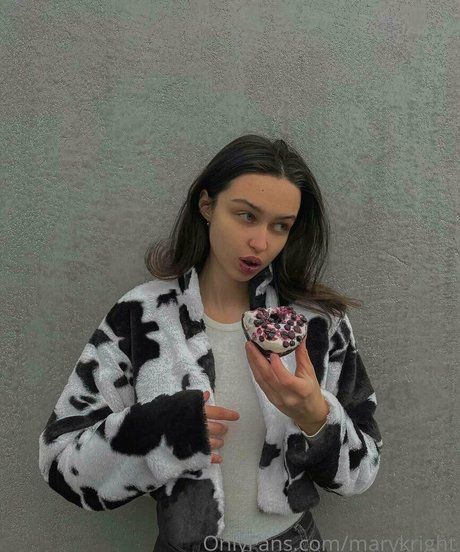 maryloveeeefree model hot galleries